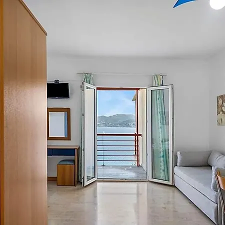 Apartahotel Miranda 3*